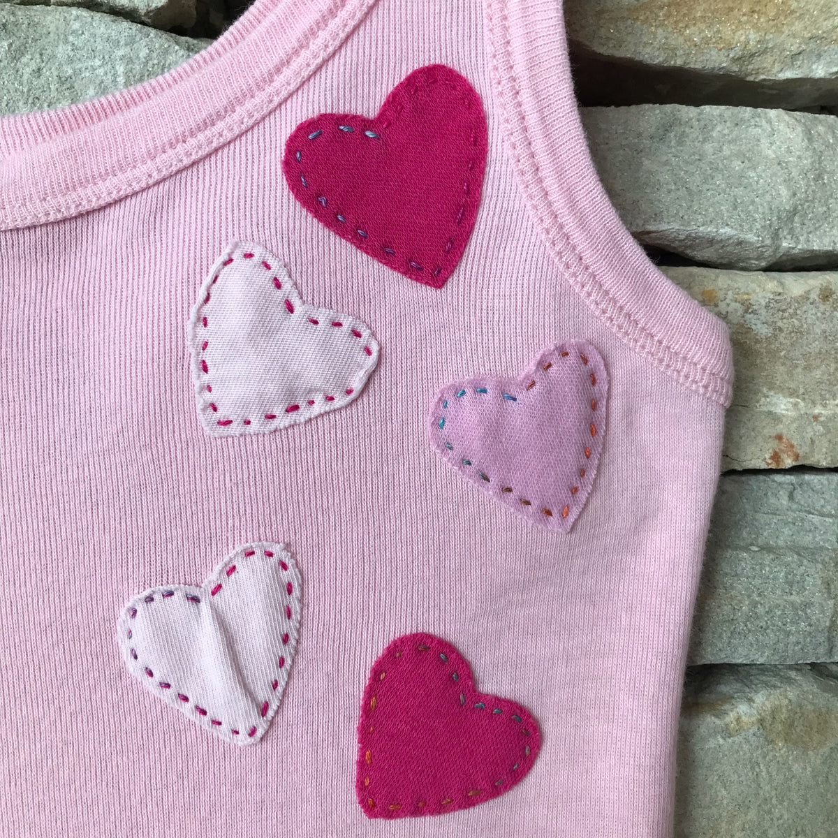 Hearts of love singlet: Size 5