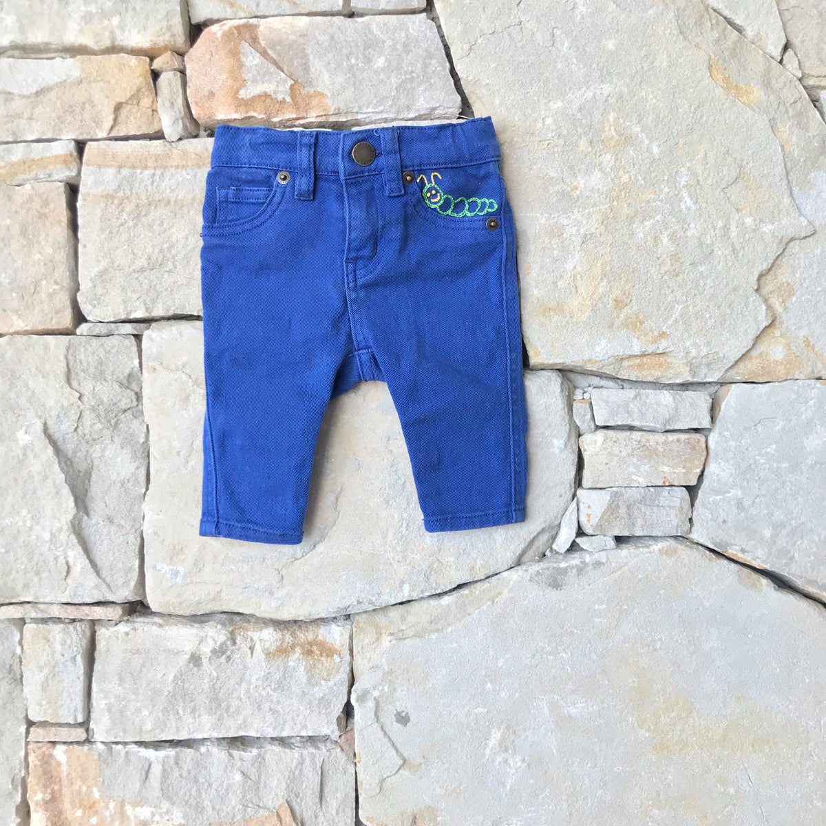 The Very Cute Caterpillar shorts: Size 3-6 months