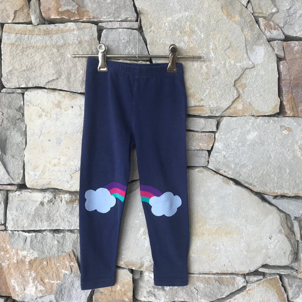 Clouds and rainbows leggings: Size 3