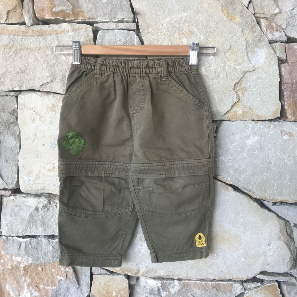 Cargo cactus shorts: Size 1